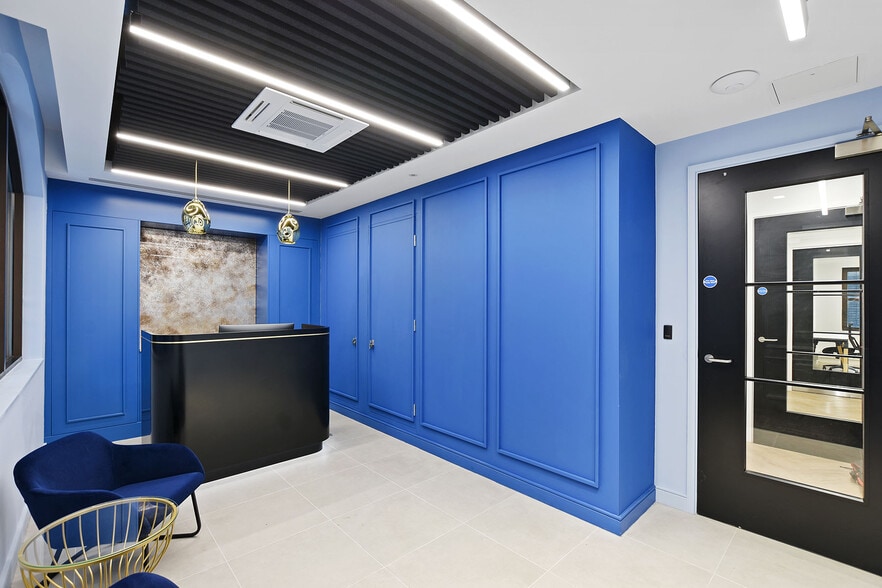 4 Breams, London to rent - Interior Photo - Image 3 of 30