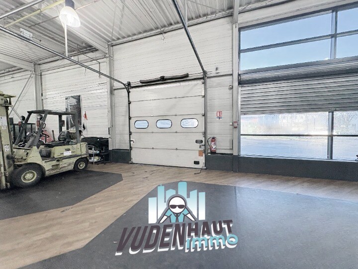 Light Industrial in Toulouse to rent - Interior Photo - Image 2 of 9