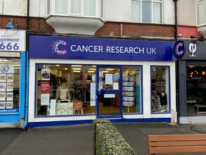 380 Harrogate Rd, Leeds to rent Building Photo- Image 1 of 2