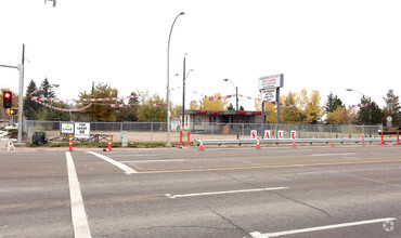 12120 118th Ave NW, Edmonton, AB for sale Primary Photo- Image 1 of 1