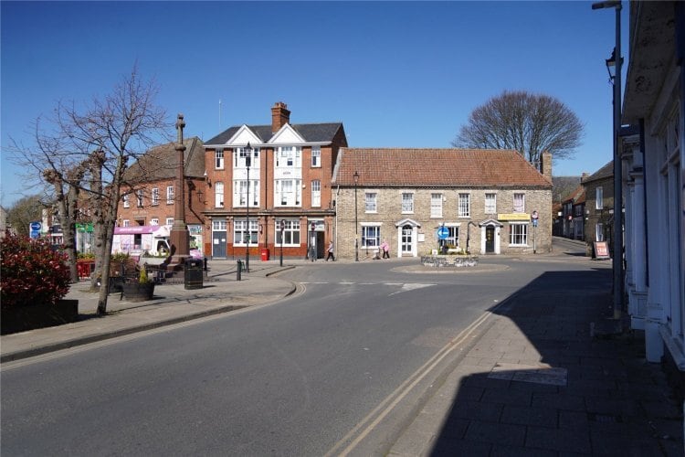 7 Market Pl, Thetford to rent - Building Photo - Image 1 of 5