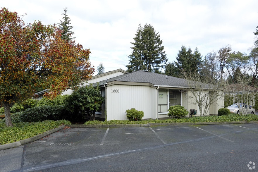 1600 148th Ave, Bellevue, WA for sale - Primary Photo - Image 1 of 1