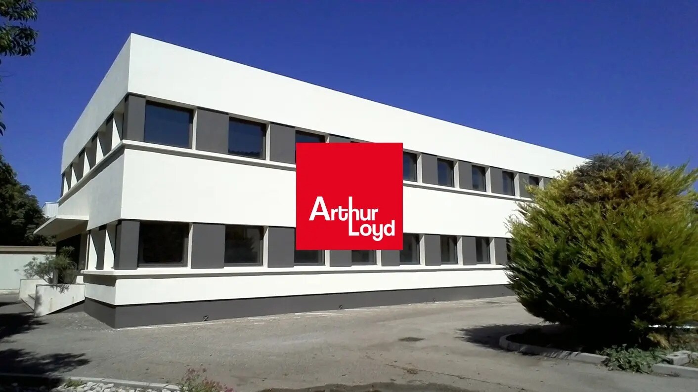 Office in Aubagne to rent Building Photo- Image 1 of 10