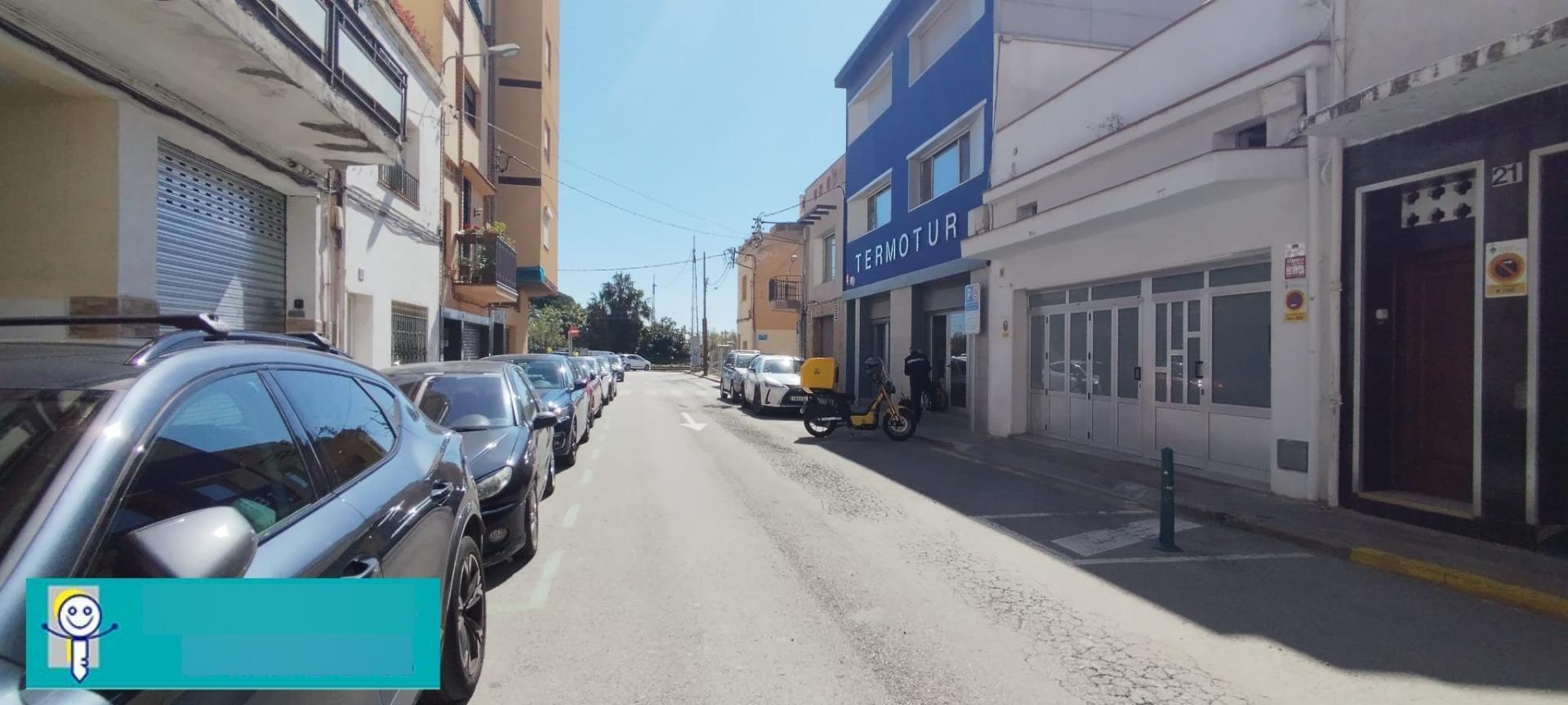 Retail in Pineda de Mar, Barcelona to rent Primary Photo- Image 1 of 5