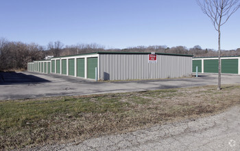 208 Industrial Park Rd, Deerfield, WI for sale Building Photo- Image 1 of 1