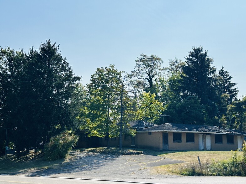 1020 Cadiz Rd, Wintersville, OH 43953 portfolio of 2 properties for sale on LoopNet.co.uk - Building Photo - Image 1 of 5