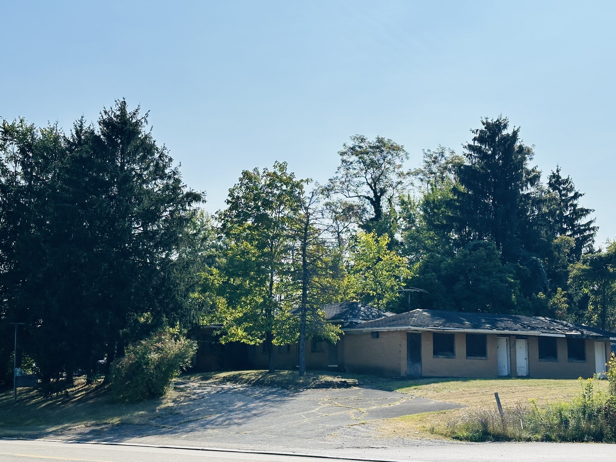 1020 Cadiz Rd, Wintersville, OH 43953 portfolio of 2 properties for sale on LoopNet.co.uk Building Photo- Image 1 of 6