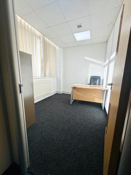 47-49 King St, Dudley to rent - Building Photo - Image 3 of 99