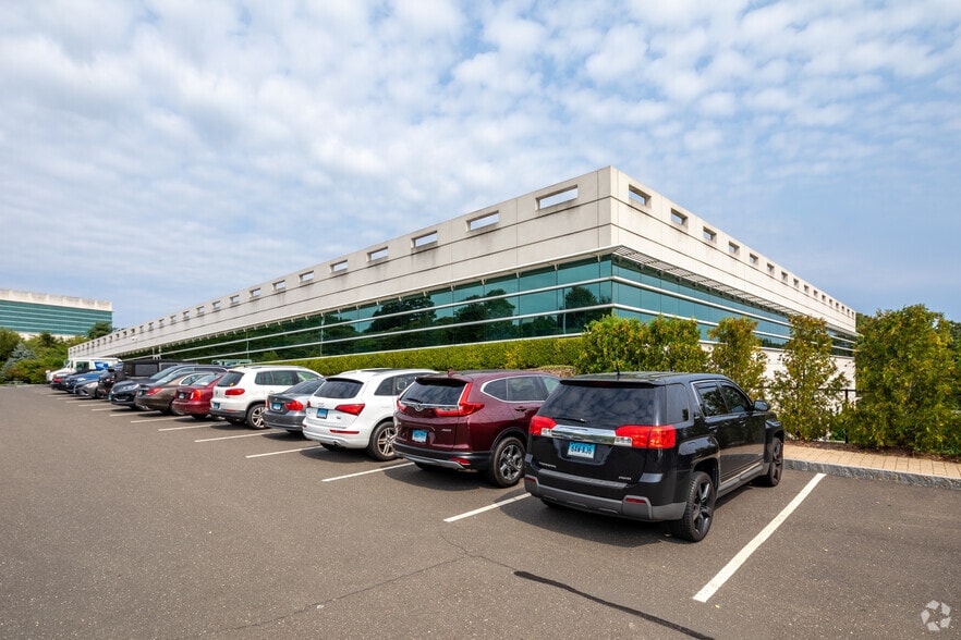 50 Waterview Dr, Shelton, CT 06484 Light Industrial for Lease