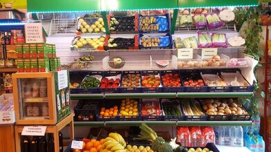 Retail in Segovia, Segovia to rent Interior Photo- Image 2 of 3