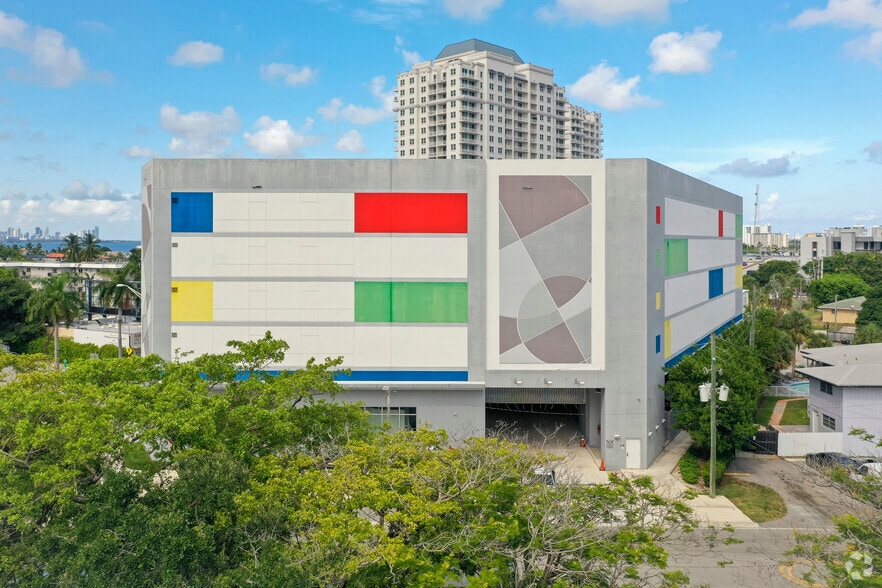 1100 NE 79th St, Miami, FL to rent - Building Photo - Image 3 of 6