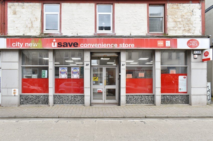 29-31 Kempock St, Gourock to rent Building Photo- Image 1 of 7