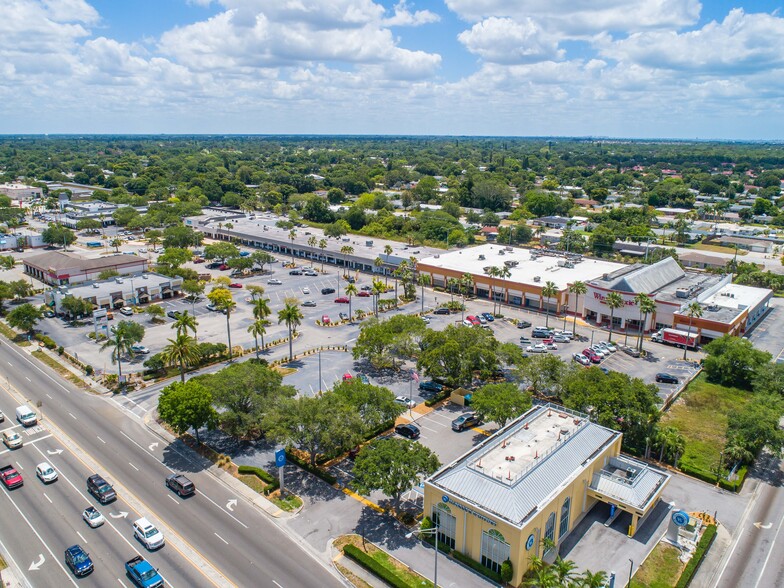 5505-5805 Manatee Ave W, Bradenton, FL for sale - Building Photo - Image 1 of 1