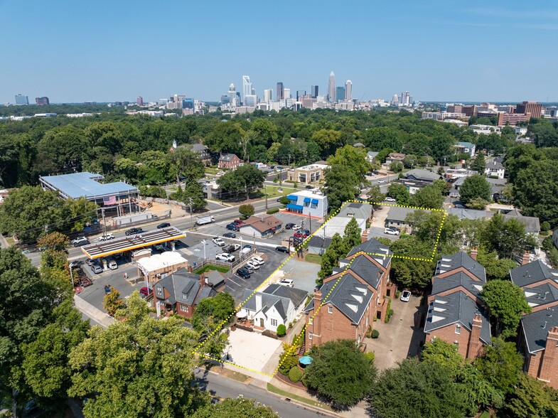 2321 Crescent Ave, Charlotte, NC for sale - Building Photo - Image 3 of 7