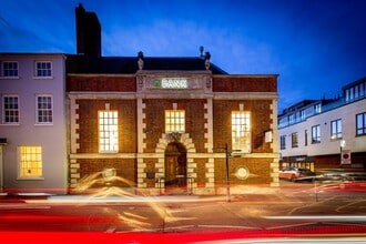 26-28 High Street, Warwick to rent Building Photo- Image 1 of 12