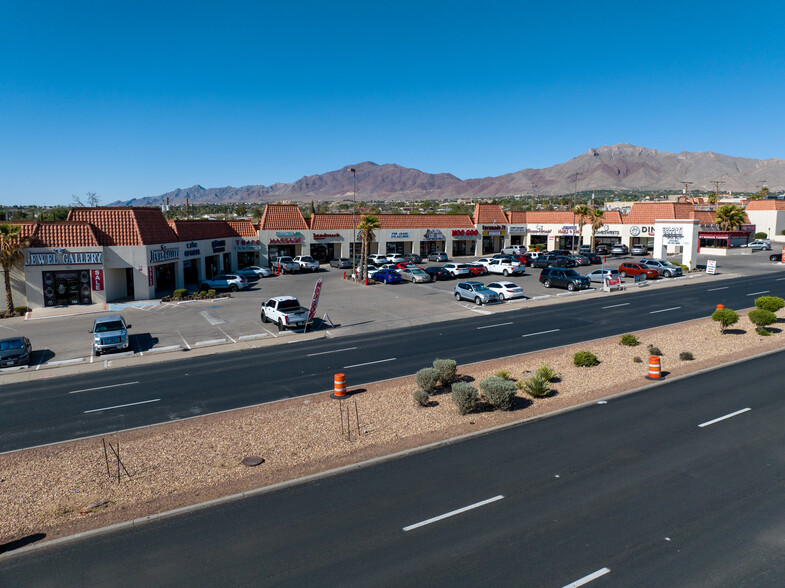 7100-7134 N Mesa St, El Paso, TX for rent - Building Photo - Image 1 of 1