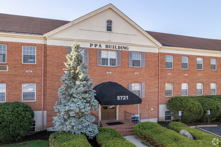 5721 Dragon Way, Cincinnati, OH to rent - Building Photo - Image 2 of 8