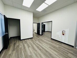 6000 S Eastern Ave, Las Vegas, NV for rent Building Photo- Image 1 of 7