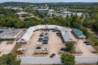 3810 N Front St, Fayetteville, AR for rent Building Photo- Image 1 of 4