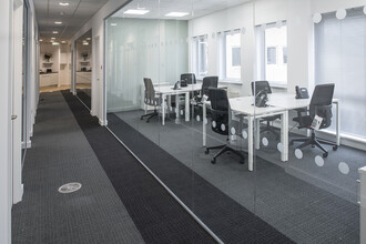 Great Park Rd, Bradley Stoke to rent Interior Photo- Image 2 of 10