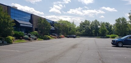 3001 Hadley Rd, South Plainfield, NJ to rent Building Photo- Image 2 of 8