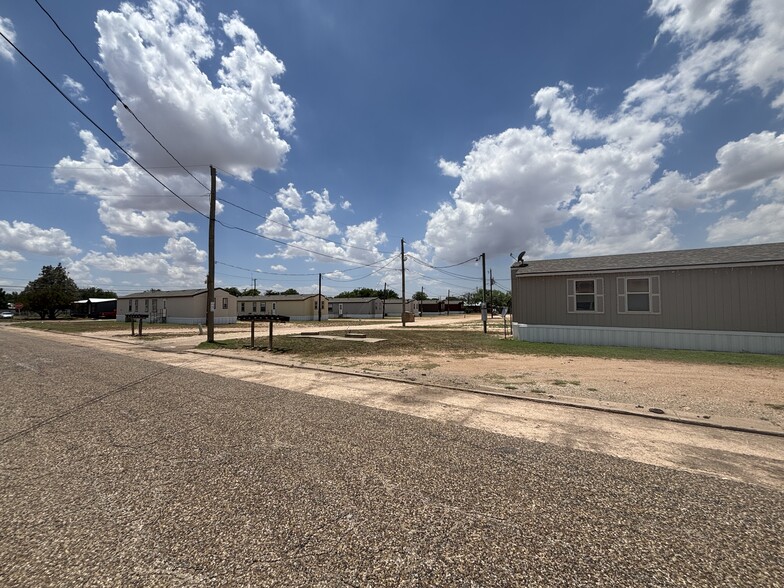 Snyder Mobile Home Park portfolio of 2 properties for sale on LoopNet.co.uk - Building Photo - Image 3 of 17