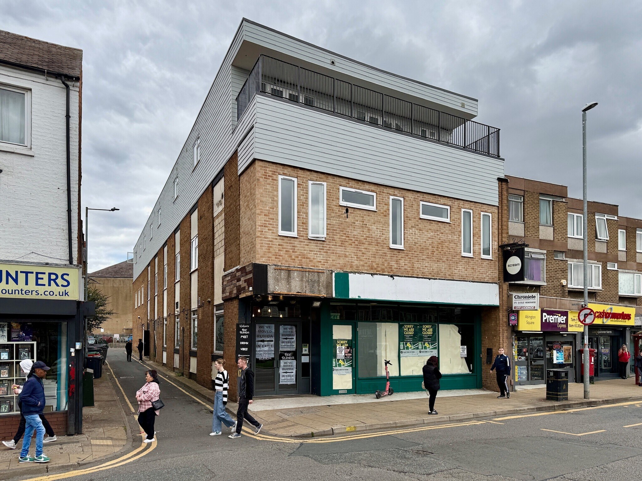 31-33 Abington Sq, Northampton to rent Building Photo- Image 1 of 4