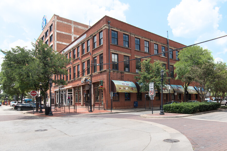 311 N Market St, Dallas, TX for rent - Building Photo - Image 1 of 12