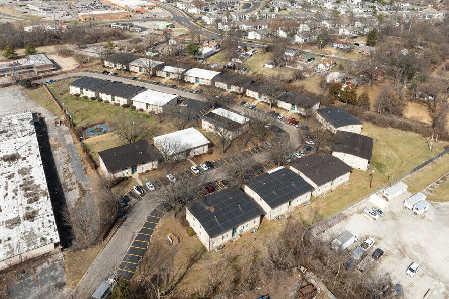 1342 N Garden Dr, Saint Louis, MO for sale - Aerial - Image 1 of 1