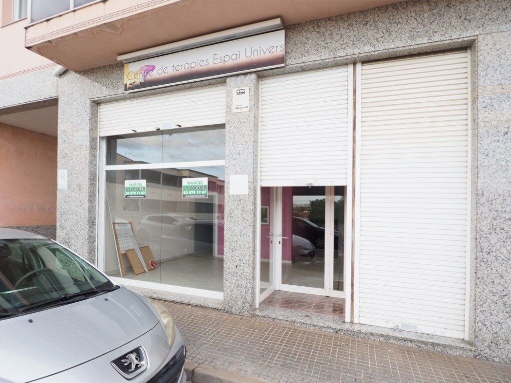 Retail in Les Franqueses del Vallès, Barcelona to rent Primary Photo- Image 1 of 3