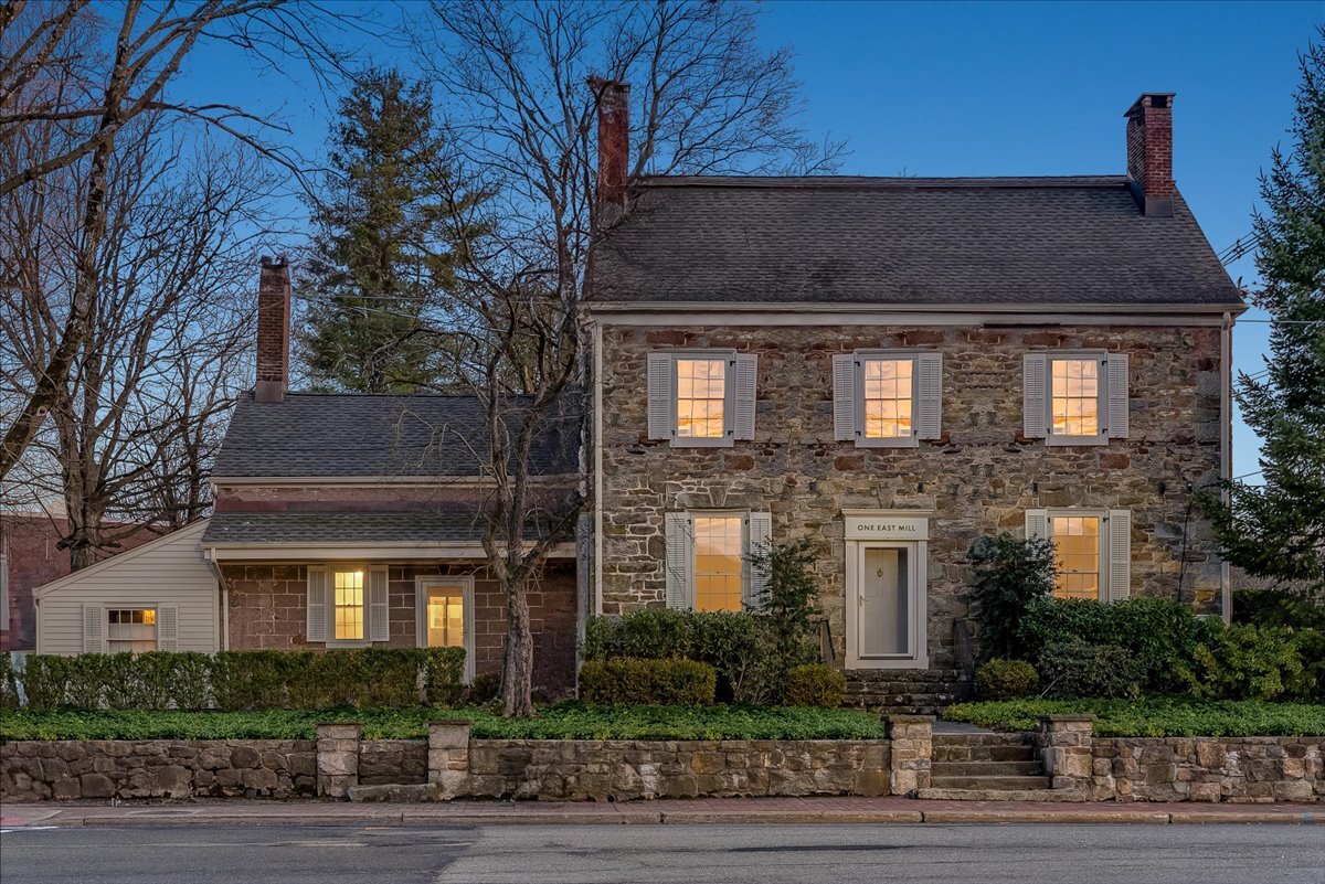 1 E Mill Rd, Long Valley, NJ for sale Building Photo- Image 1 of 11