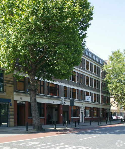 6 St Georges Mews, London for sale - Building Photo - Image 2 of 3