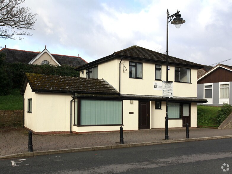 Market Approach, Brecon for sale - Building Photo - Image 1 of 1