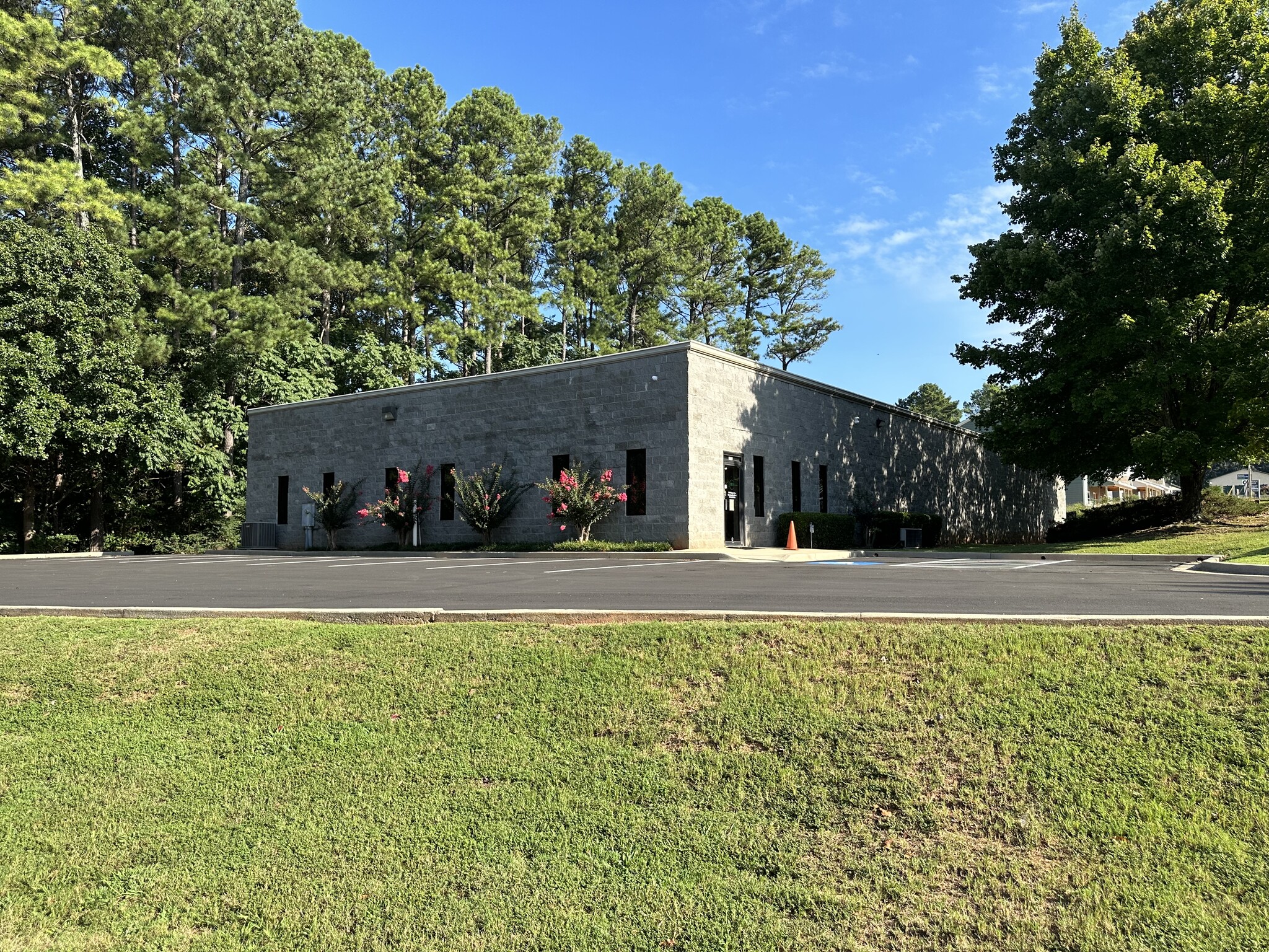 718 SW Fairgate Rd, Marietta, GA for sale Building Photo- Image 1 of 13