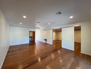 1085 Gayley Ave, Los Angeles, CA for rent Interior Photo- Image 1 of 13