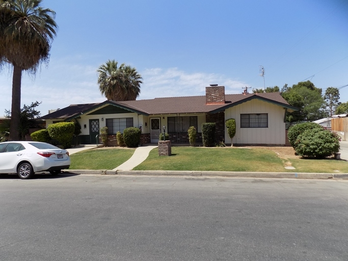 3820 Bryn Mawr Dr, Bakersfield, CA for sale - Building Photo - Image 1 of 1