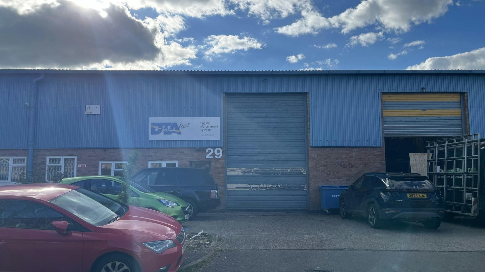 Longfield Rd, Leamington Spa to rent Building Photo- Image 1 of 9