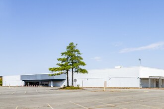 2901 Pines Mall Dr, Pine Bluff, AR for sale Building Photo- Image 1 of 1