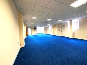 64a Victoria Rd, Burgess Hill to rent Interior Photo- Image 1 of 1