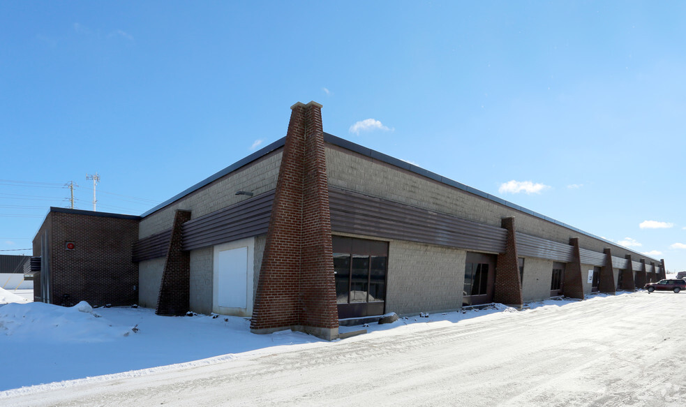 505 Conestogo Rd, Waterloo, ON for sale - Building Photo - Image 2 of 9