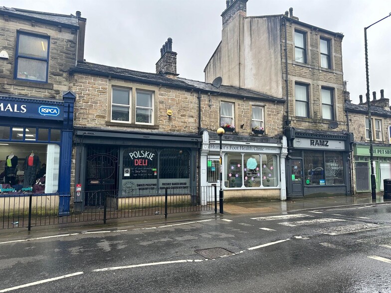 29-31 St. James St, Bacup for rent - Building Photo - Image 1 of 3