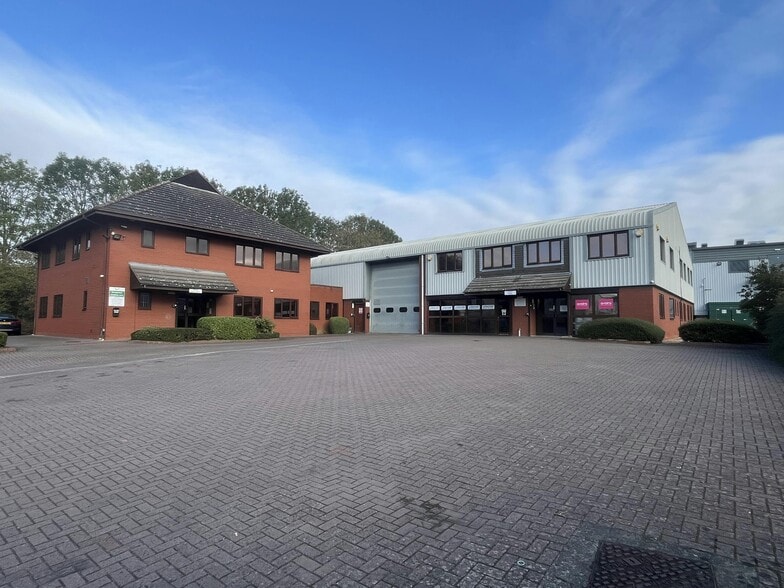 14 Blackstone Rd, Huntingdon for sale - Building Photo - Image 3 of 30