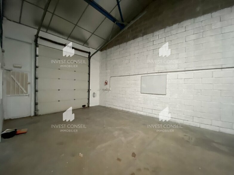 5 Rue Bernard Palissy, Jouy-le-Moutier for sale - Interior Photo - Image 2 of 8