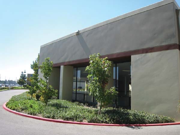 1554 E Warner Ave, Santa Ana, CA for rent - Building Photo - Image 3 of 9