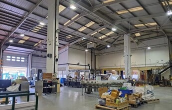 Weston Ave, Grays to rent Interior Photo- Image 2 of 3