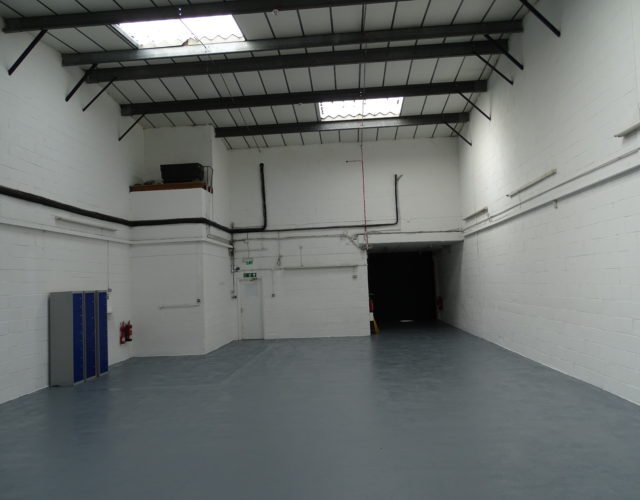 Lower Luton Rd, Harpenden for sale - Interior Photo - Image 3 of 3