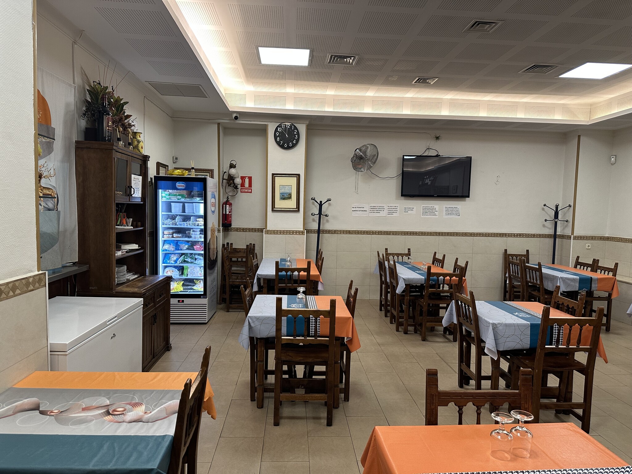 Retail in Madrid, Madrid to rent Interior Photo- Image 1 of 11