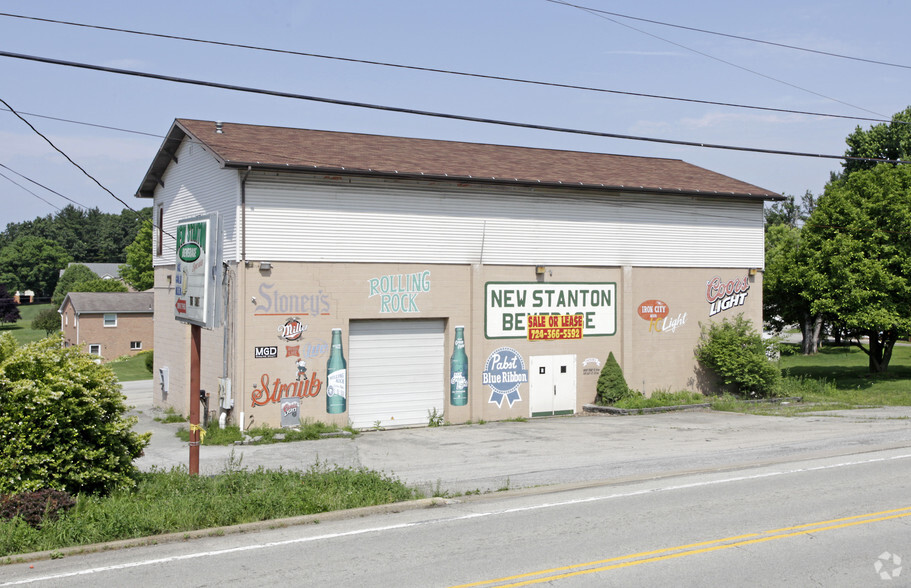 430 S Center Ave, New Stanton, PA for sale - Primary Photo - Image 1 of 1