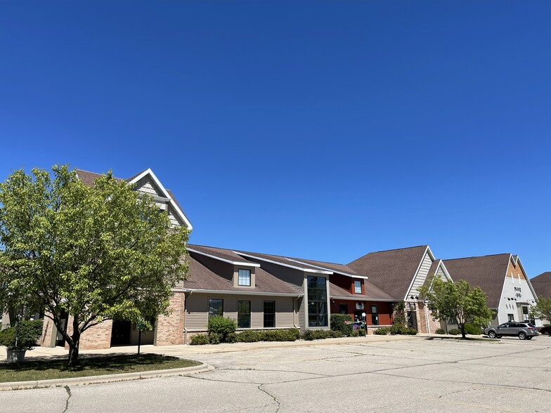 1011-1057 N Edge Trl, Verona, WI for rent - Building Photo - Image 1 of 10