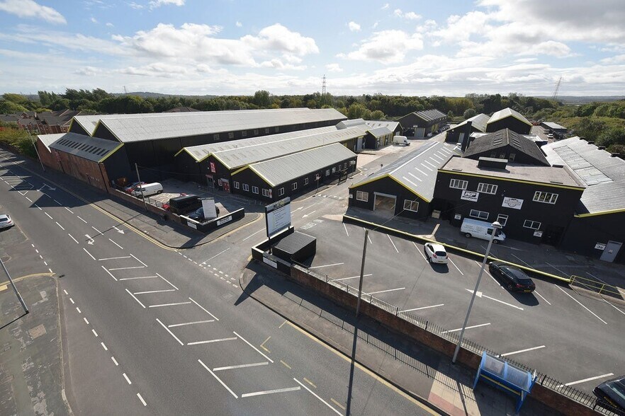 Penketh Business Park Rd, Warrington to rent - Building Photo - Image 3 of 18